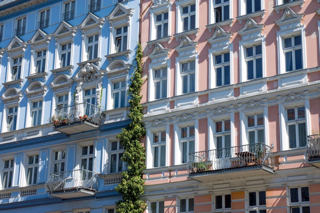 Mehrfamilienhaus Fassade